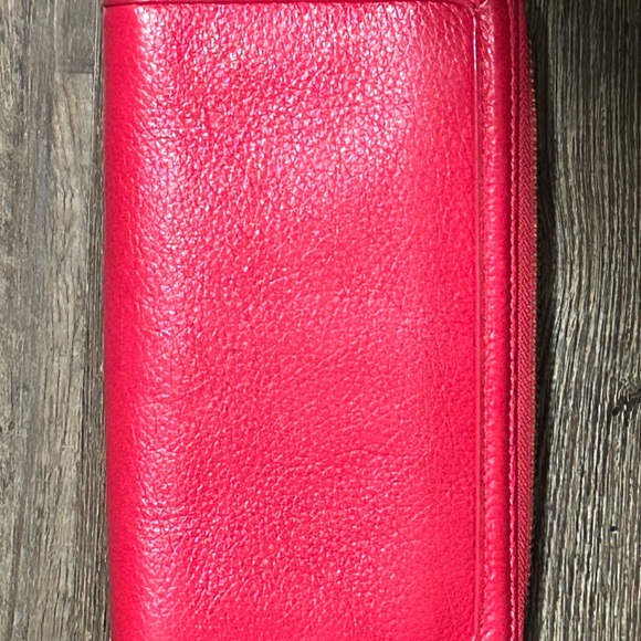 Tory Burch Amanda Hobo Purse w/ matching wallet - Picture 7 of 11